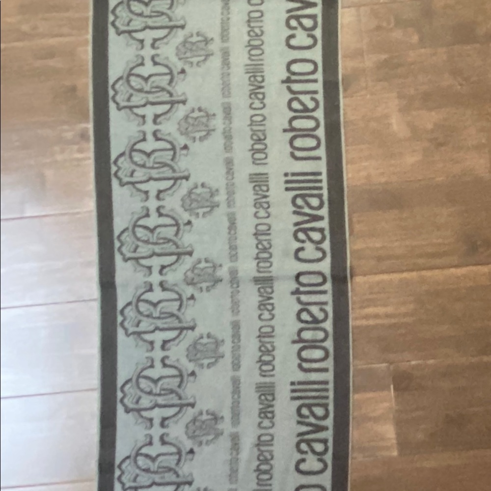 SALE! Gray Roberto Cavalli scarf wool blen… - Picture 2 of 4